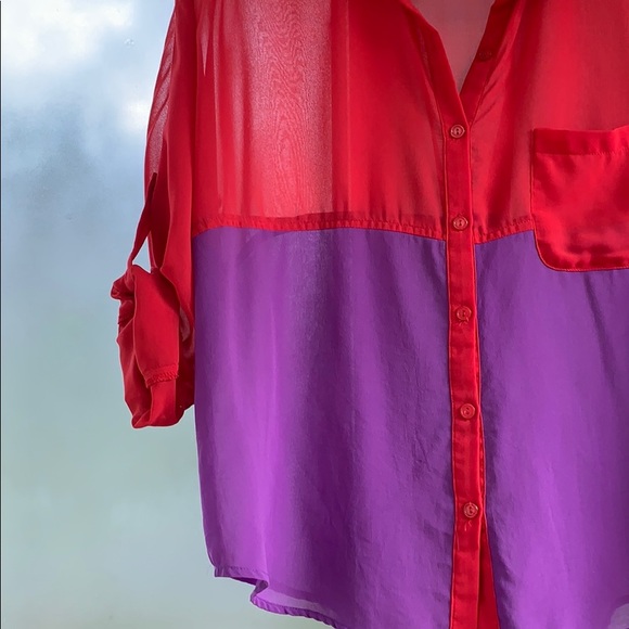 Button down red and purple blouse - Picture 2 of 3